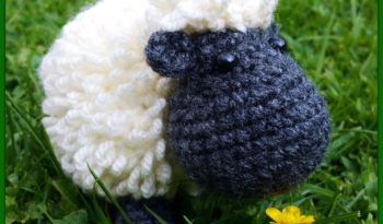 Wollowbies Häkelset Schantall Schaf 